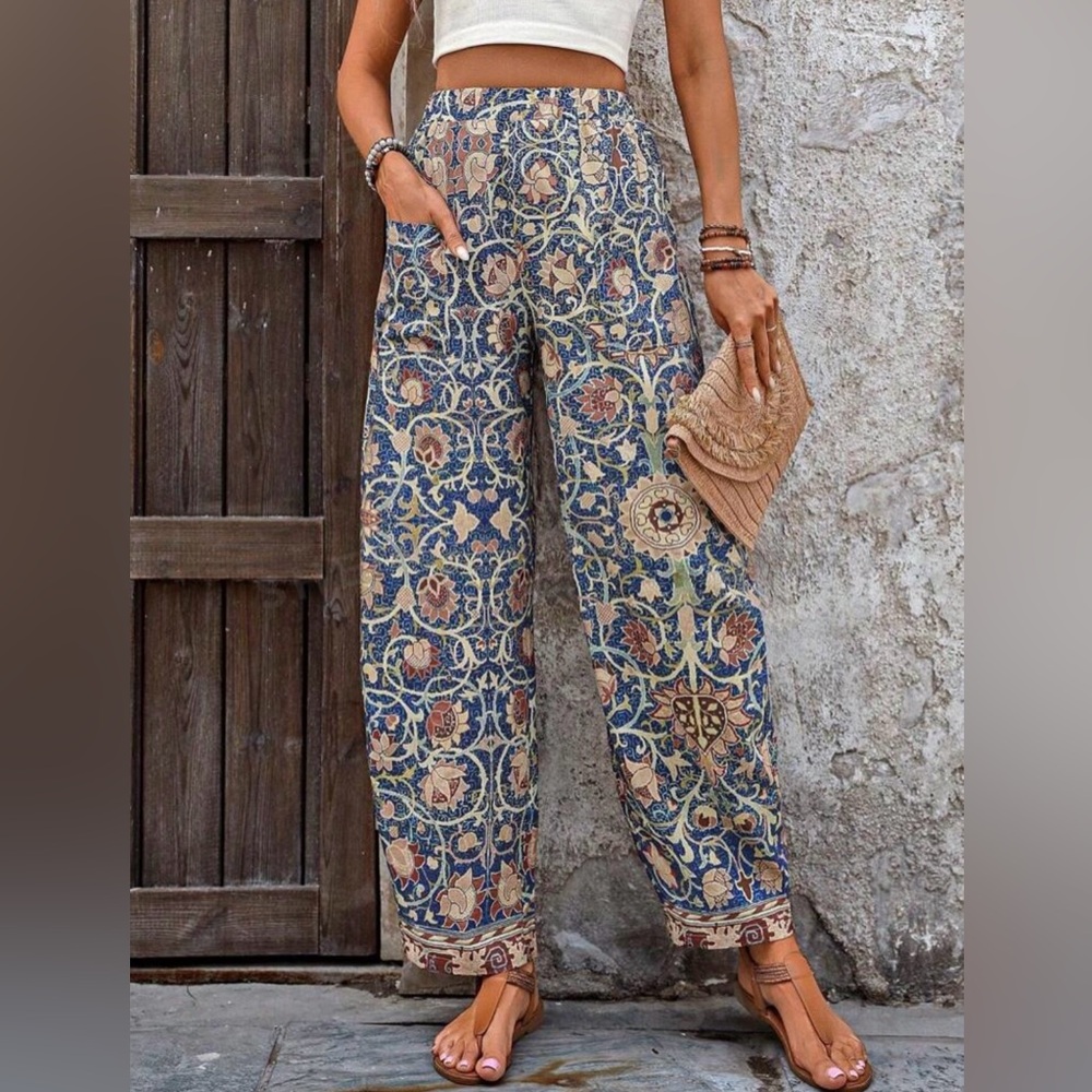 NWOT Floral Print Boho Vacation Pants